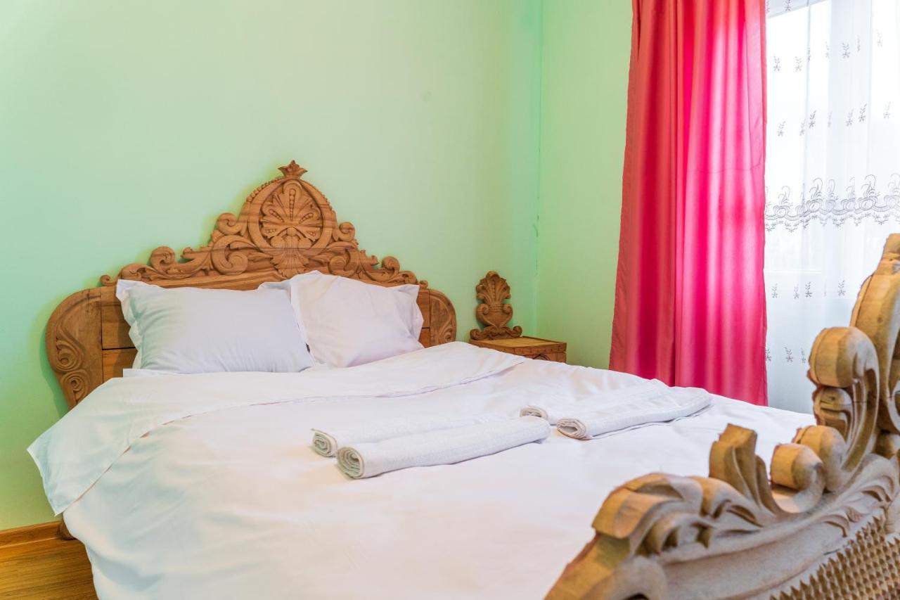 Baia Hotel Ushguli Esterno foto